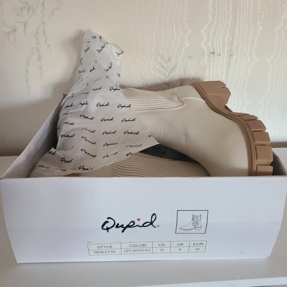 Qupid Chelsea Boots‎
